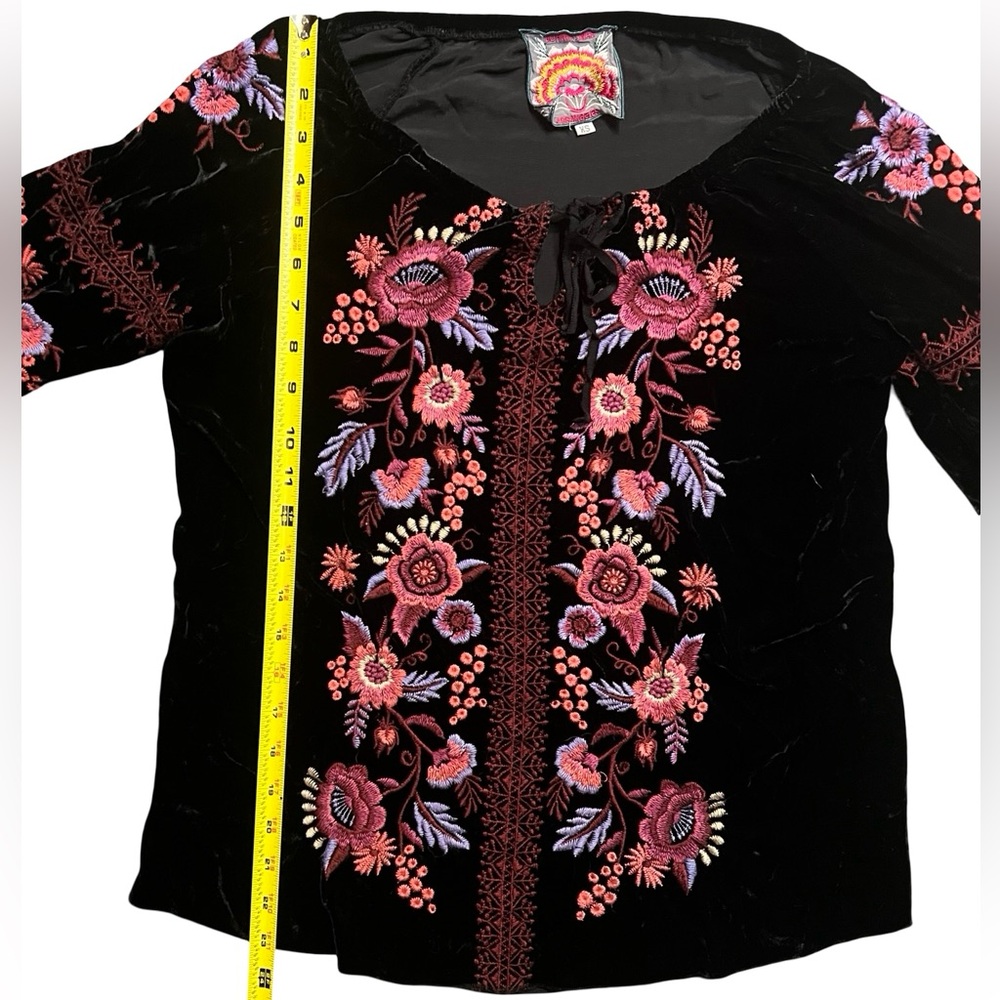 Johnny Was Velvet Embroidered Top XS – Black Floral Boho Blouse - Picture 5 of 8